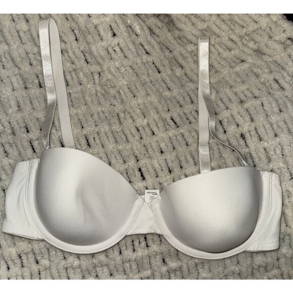 Sweet Nothings MAIDENFORM~Ultimate Stay Put Strapless Convertible~34C Bra - Picture 1 of 5